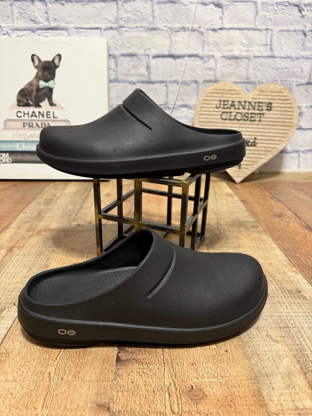 OOFOS Unisex Oocloog Clog
Size mens 10 womens 12